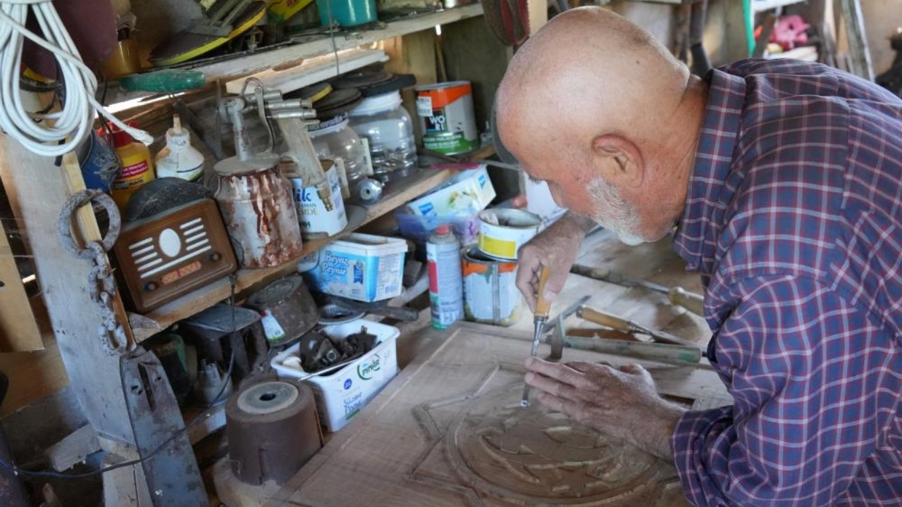 Kastamonu’da Emekli Polis Evinin Duvarlarını Sanata Dönüştürdü (3)