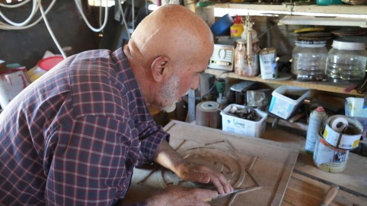 Kastamonu’da Emekli Polis Evinin Duvarlarını Sanata Dönüştürdü (4)