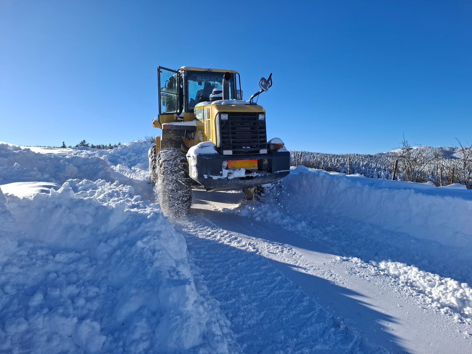 Kastamonu'da Kar Engeli Kapalı Köy Yolu Sayısı 377'Ye Düştü! 4