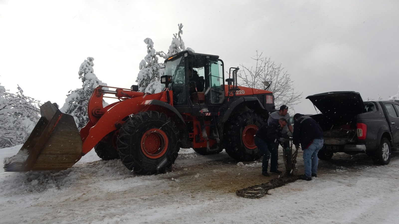 Kastamonu'da Kar Etkisini Gösterdi Ekiplerin Köylerdeki Karla Mücadelesi Başladı 13