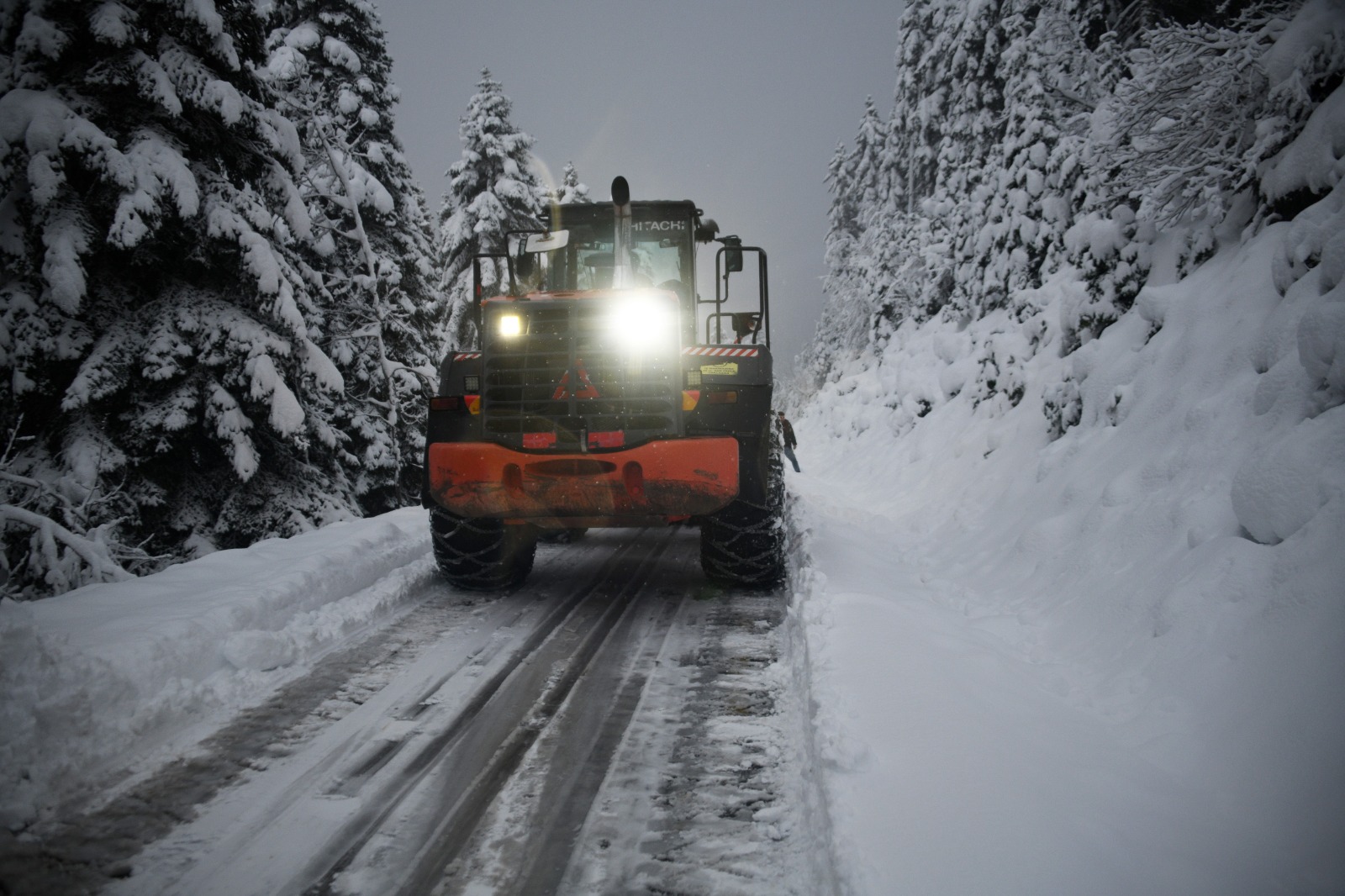 Kastamonu'da Kar Etkisini Gösterdi Ekiplerin Köylerdeki Karla Mücadelesi Başladı 2
