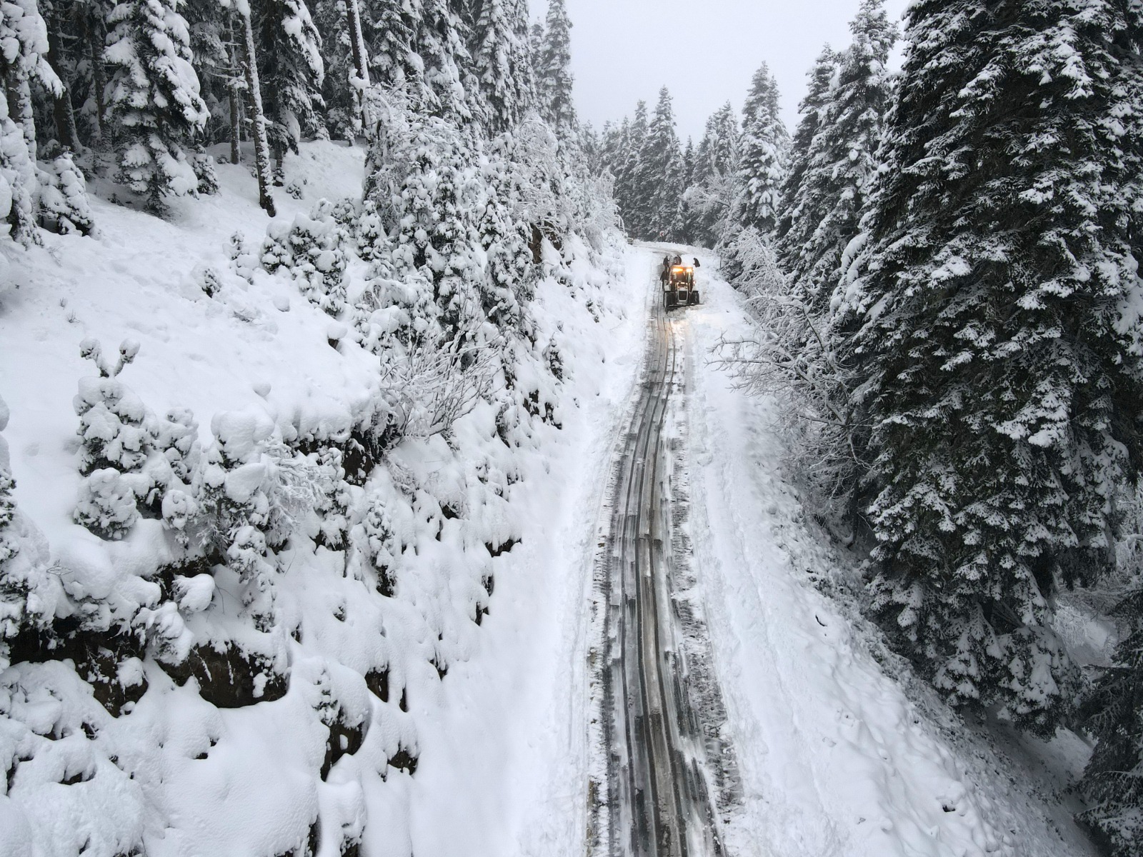 Kastamonu'da Kar Etkisini Gösterdi Ekiplerin Köylerdeki Karla Mücadelesi Başladı 4