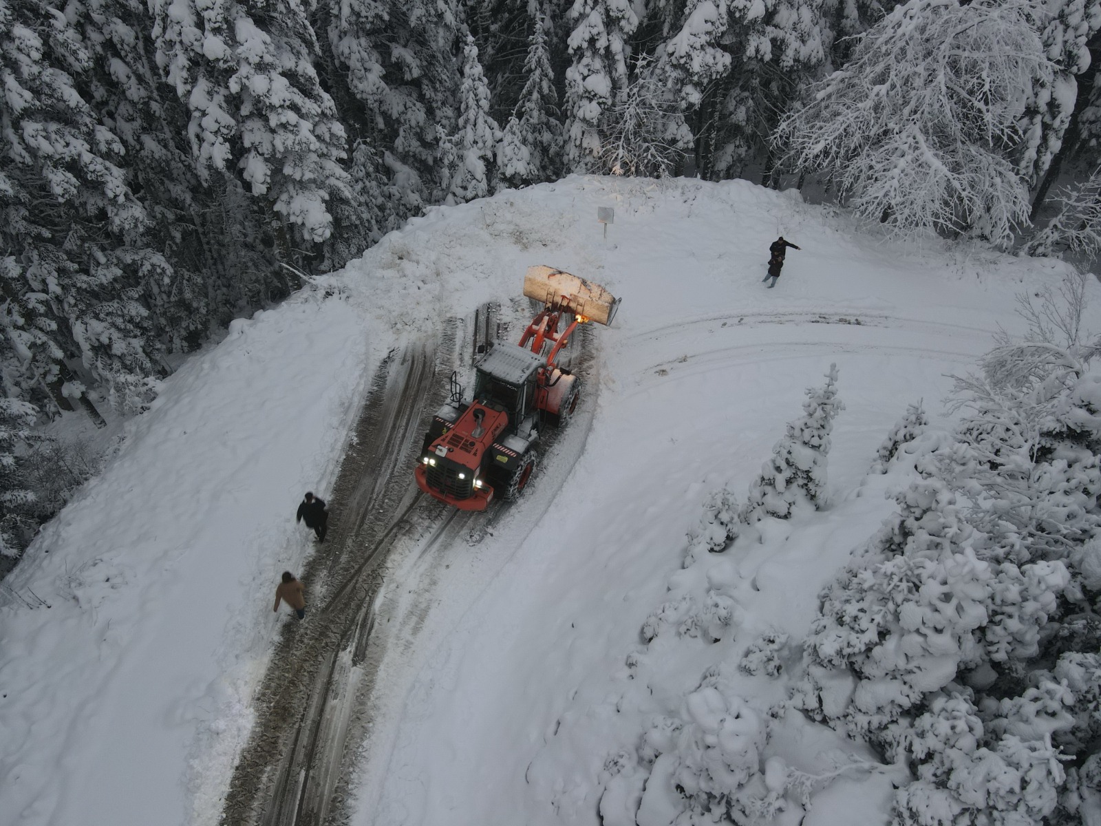 Kastamonu'da Kar Etkisini Gösterdi Ekiplerin Köylerdeki Karla Mücadelesi Başladı 6