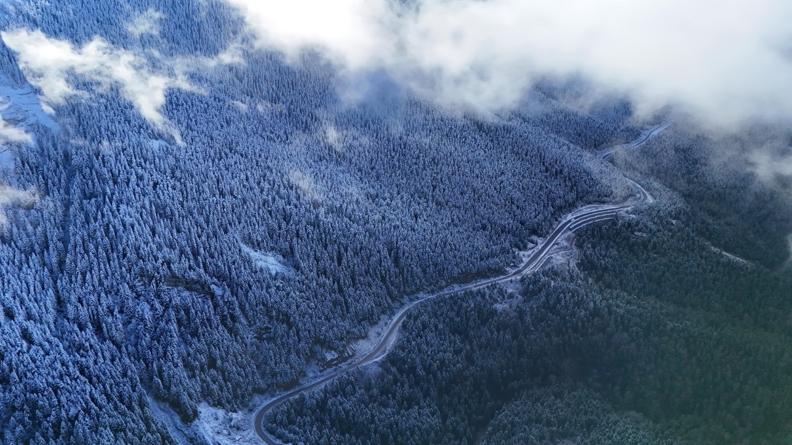 Kastamonu'da Kar Ve Sis Birleşti Büyüleyici Manzara Havadan Görüntülendi 8