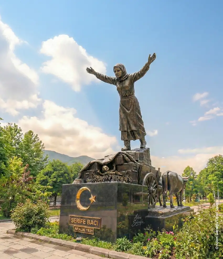 Kastamonu'da Kışla Parkı Için Tarihi Teklif 'Şerife Bacı Hayalet Kahraman Olmasın' 8