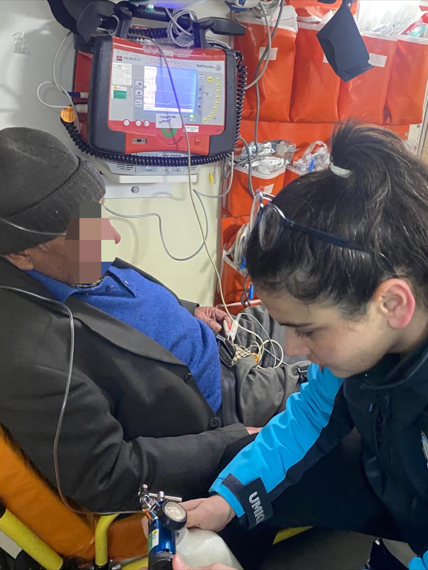 Kastamonu'da Mahsur Kalan Hastalar Için Seferber Oldular! 6