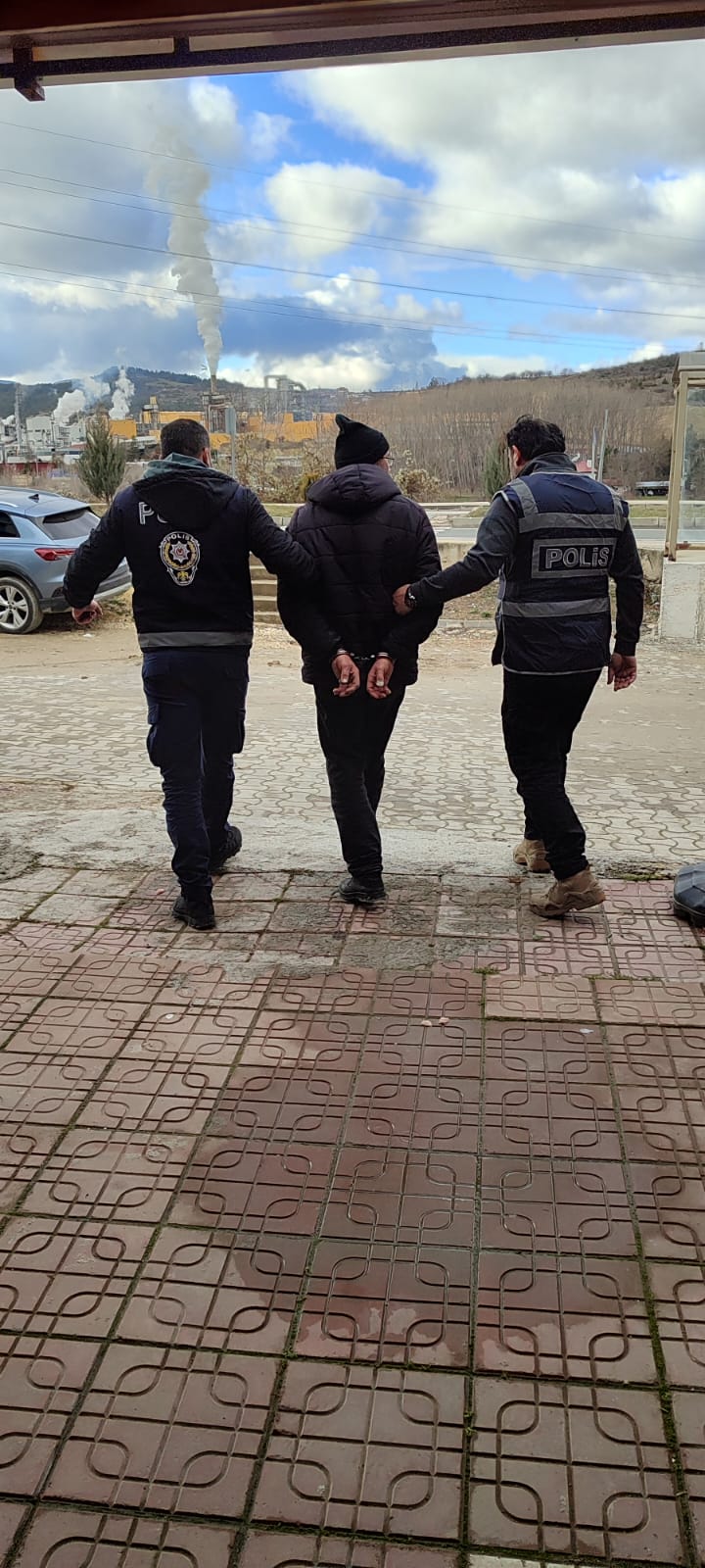 Kastamonu'da Öğretmeni Darp Eden Şahıs Tutuklandı 4