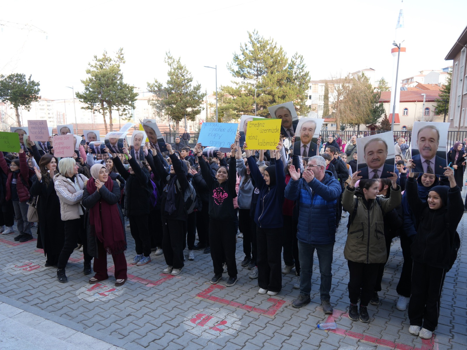 Kastamonu'da Okul Müdürü Emekli Oldu Gözyaşlarına Hakim Olamadı 12