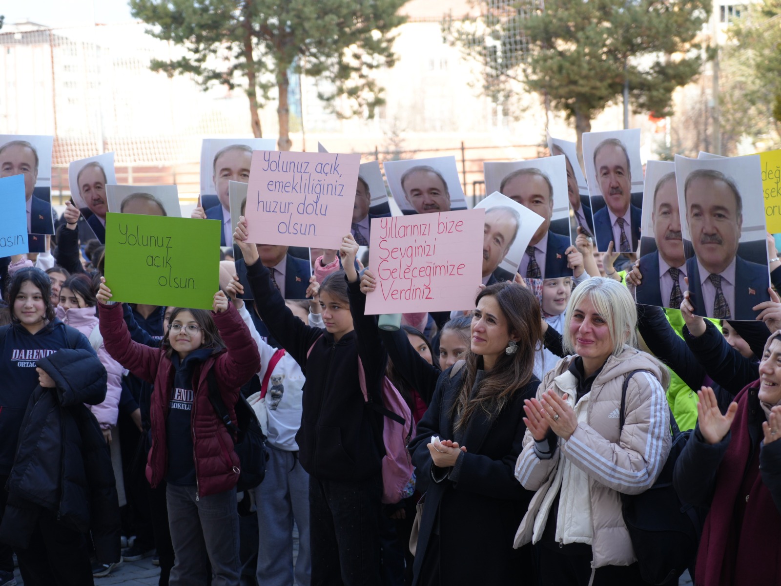 Kastamonu'da Okul Müdürü Emekli Oldu Gözyaşlarına Hakim Olamadı 13
