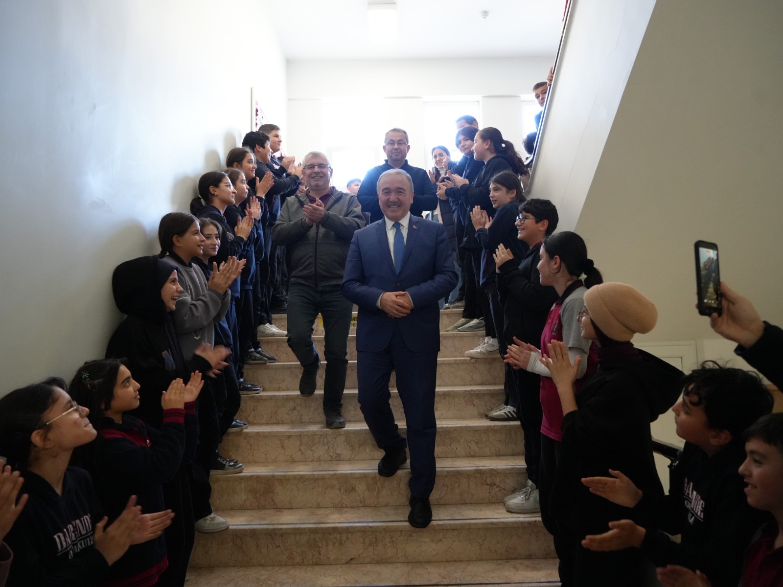 Kastamonu'da Okul Müdürü Emekli Oldu Gözyaşlarına Hakim Olamadı 4