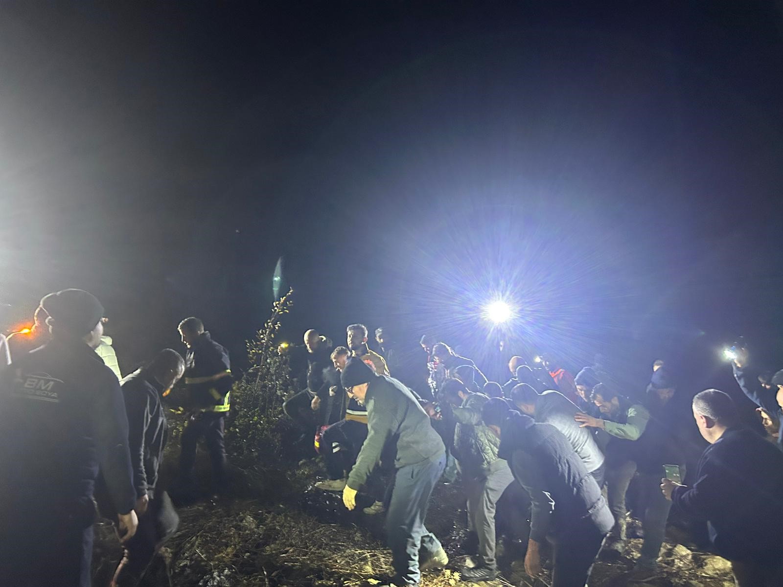 Kastamonu'da Otomobil 25 Metrelik Şarampole Yuvarlandı 1 Kişi Yaralandı 8