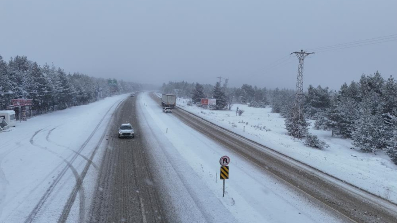 Kastamonu’da Yüksek Kesimler Kışa Teslim, Kar Etkili Oluyor (3)