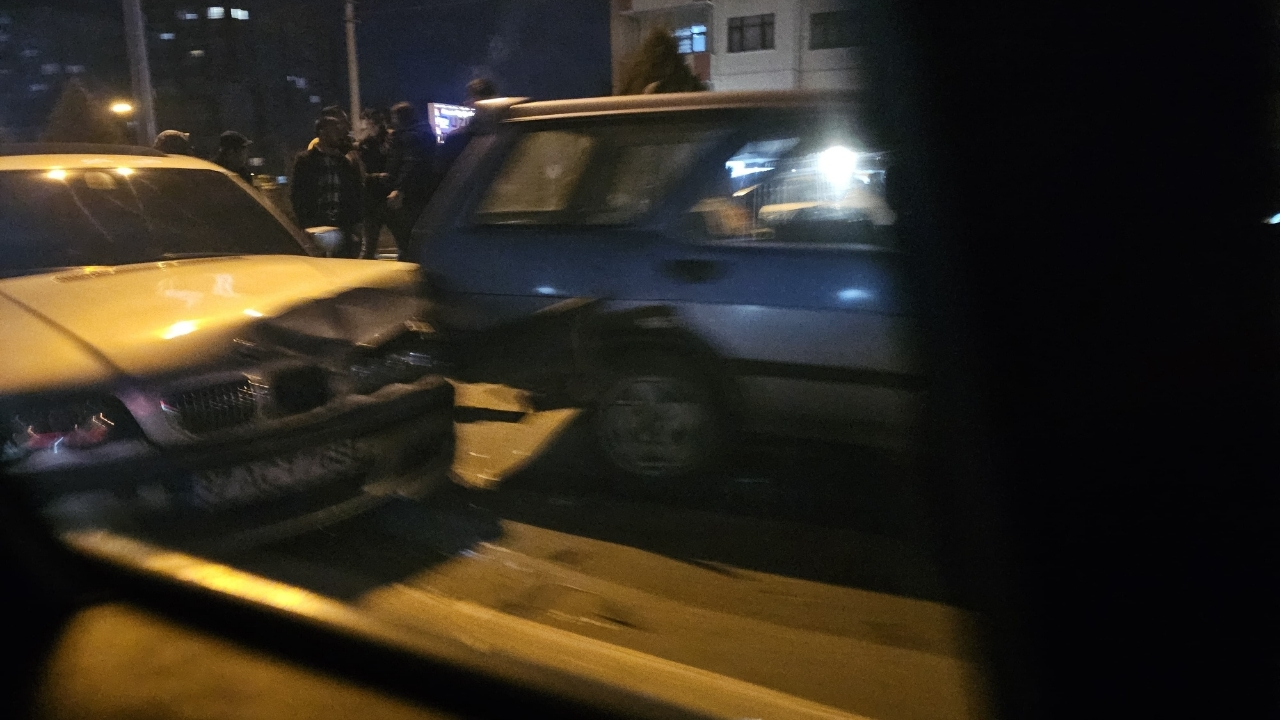 Kastamonu’da Zincirleme Kaza Araçlarda Maddi Hasar Oluştu (5)