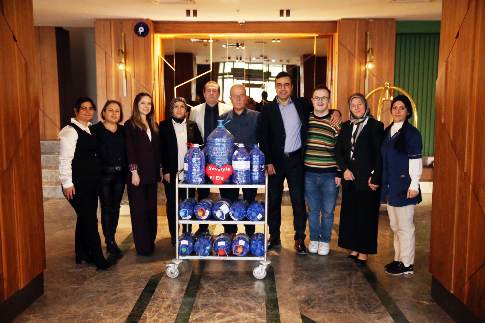 Kastamonu'daki Otelde Toplanan Kapaklar, Engellilere Tekerlekli Sandalye Oluyor 14