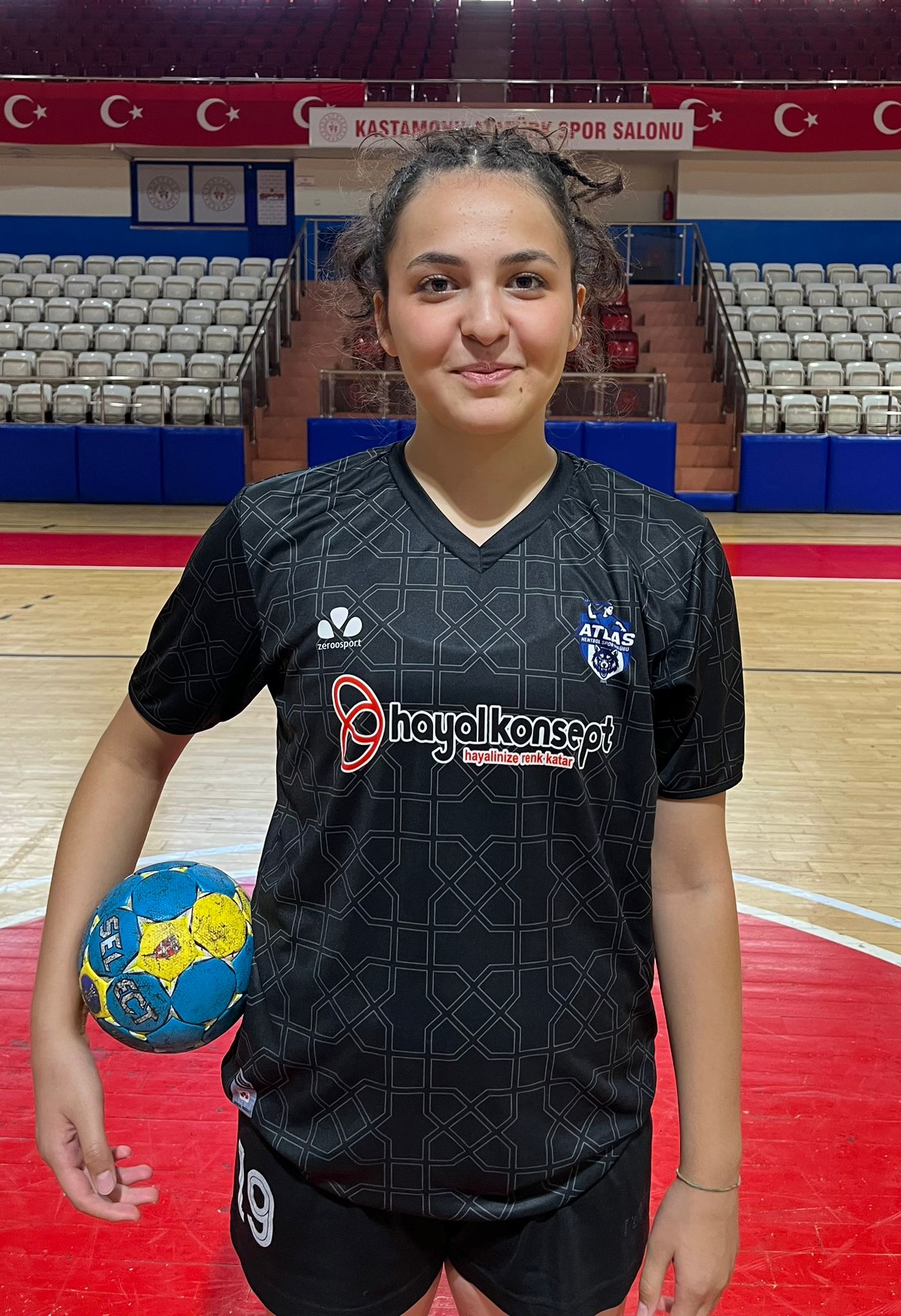 Kastamonu'dan Üç Genç Hentbolcu Milli Gurur Yaşatıyor 288