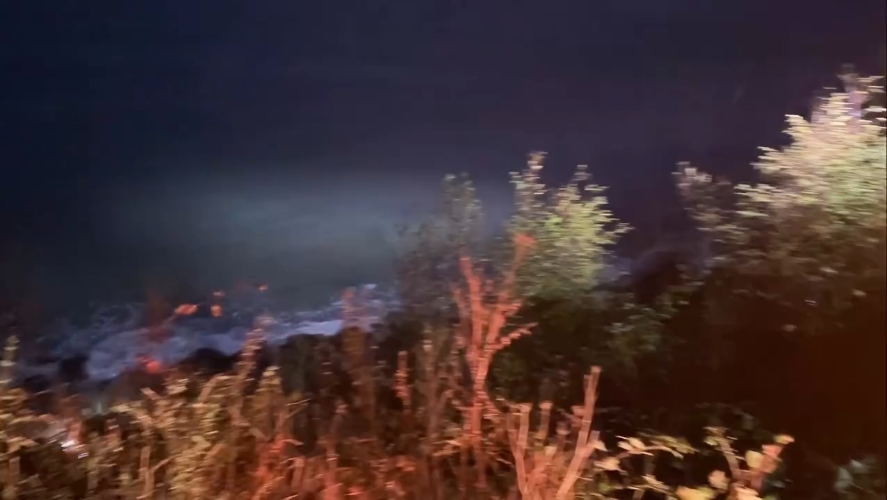 Kastamonu'nun Ilçe Yolunda Korkutan Kaza Araç Denize Uçtu! 4