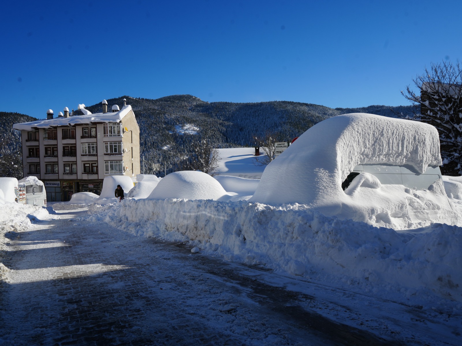 Kastamonu'nun Ilçelerinde Kar Kalınlığı 1,5 Metreyi Aştı Ortaya Çıkan Manzara Şaşırttı 11
