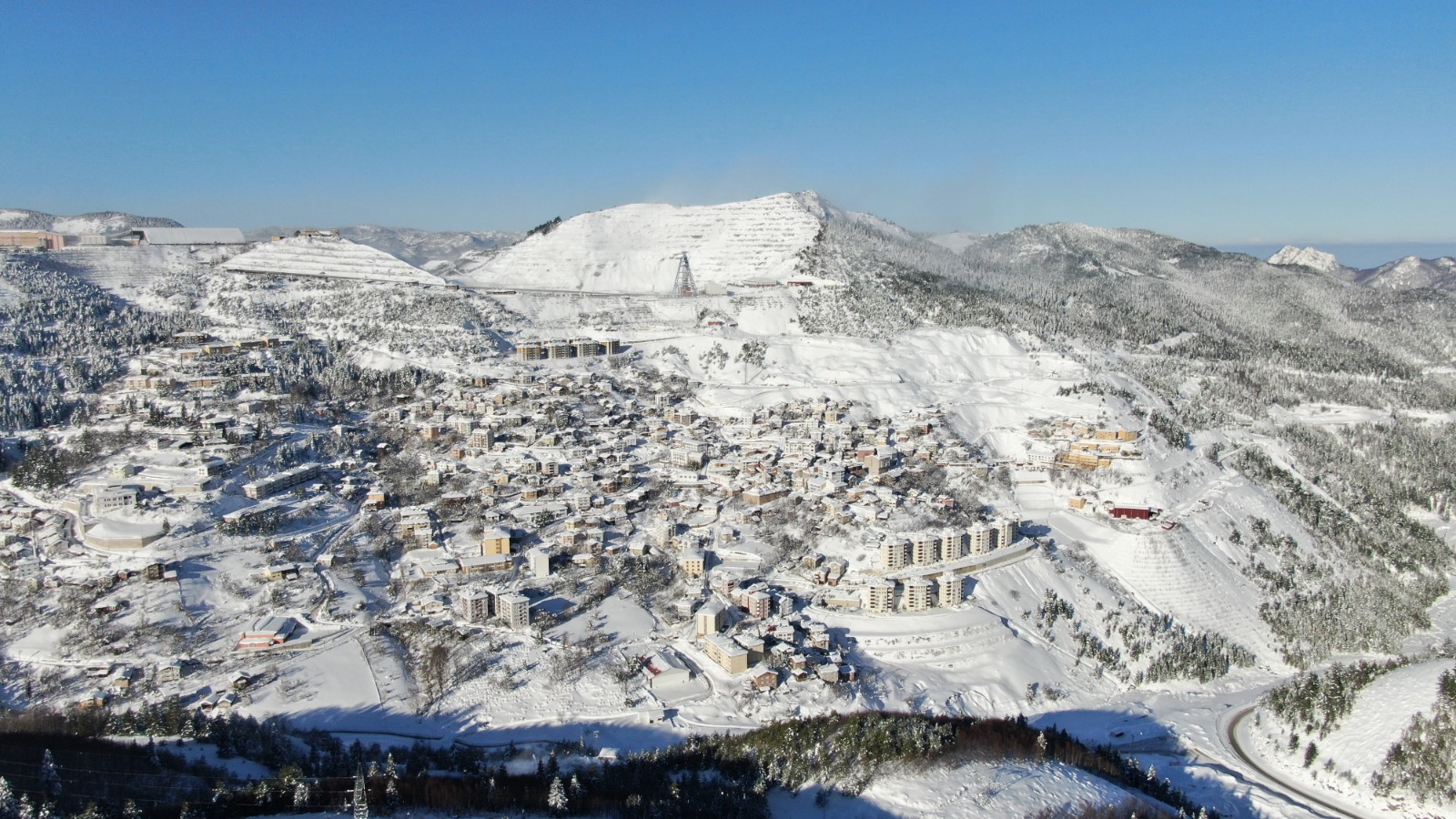 Kastamonu'nun Ilçelerinde Kar Kalınlığı 1,5 Metreyi Aştı Ortaya Çıkan Manzara Şaşırttı 12