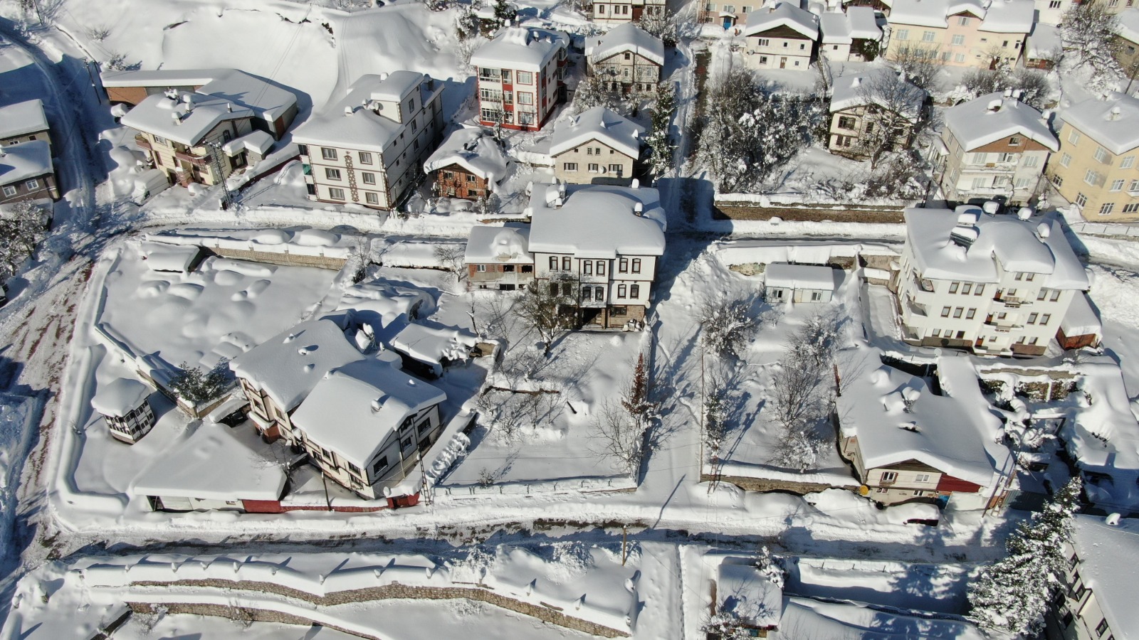 Kastamonu'nun Ilçelerinde Kar Kalınlığı 1,5 Metreyi Aştı Ortaya Çıkan Manzara Şaşırttı 15