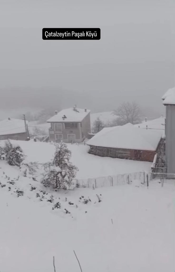 Kastamonu'nun Ilçesinde Kar Etkisini Artırdı! 36 Köy Yolu Kapandı Okullar 1 Gün Tatil Edildi! 6