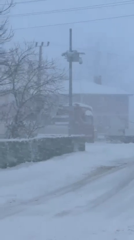 Kastamonu'nun Ilçesinde Kar Etkisini Gösterdi Yarım Metreye Yaklaştı! 44
