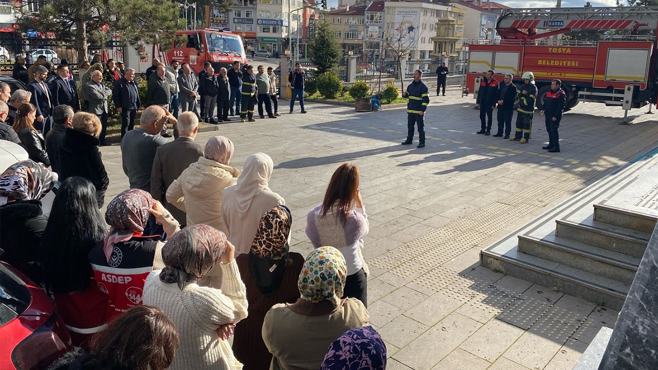 Kastamonu'nun Ilçesinde Tatbikat Düzenlendi Mahsur Kalanlar Kurtarıldı 22
