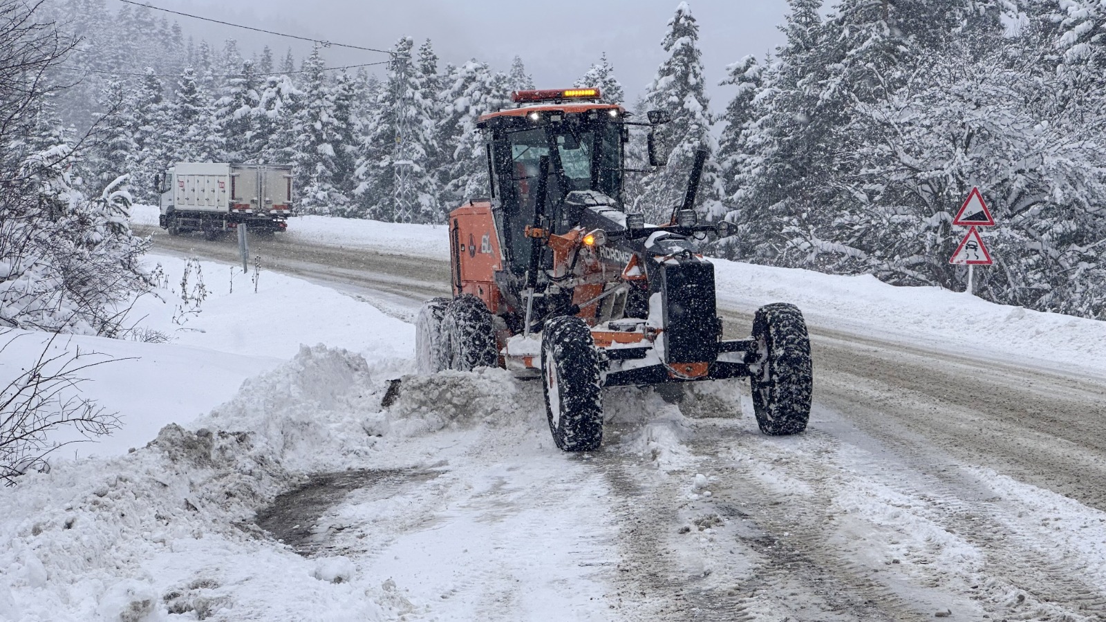 Kastamonu'nun Yüksek Kesimlerinde Kar Etkisini Artırdı 22