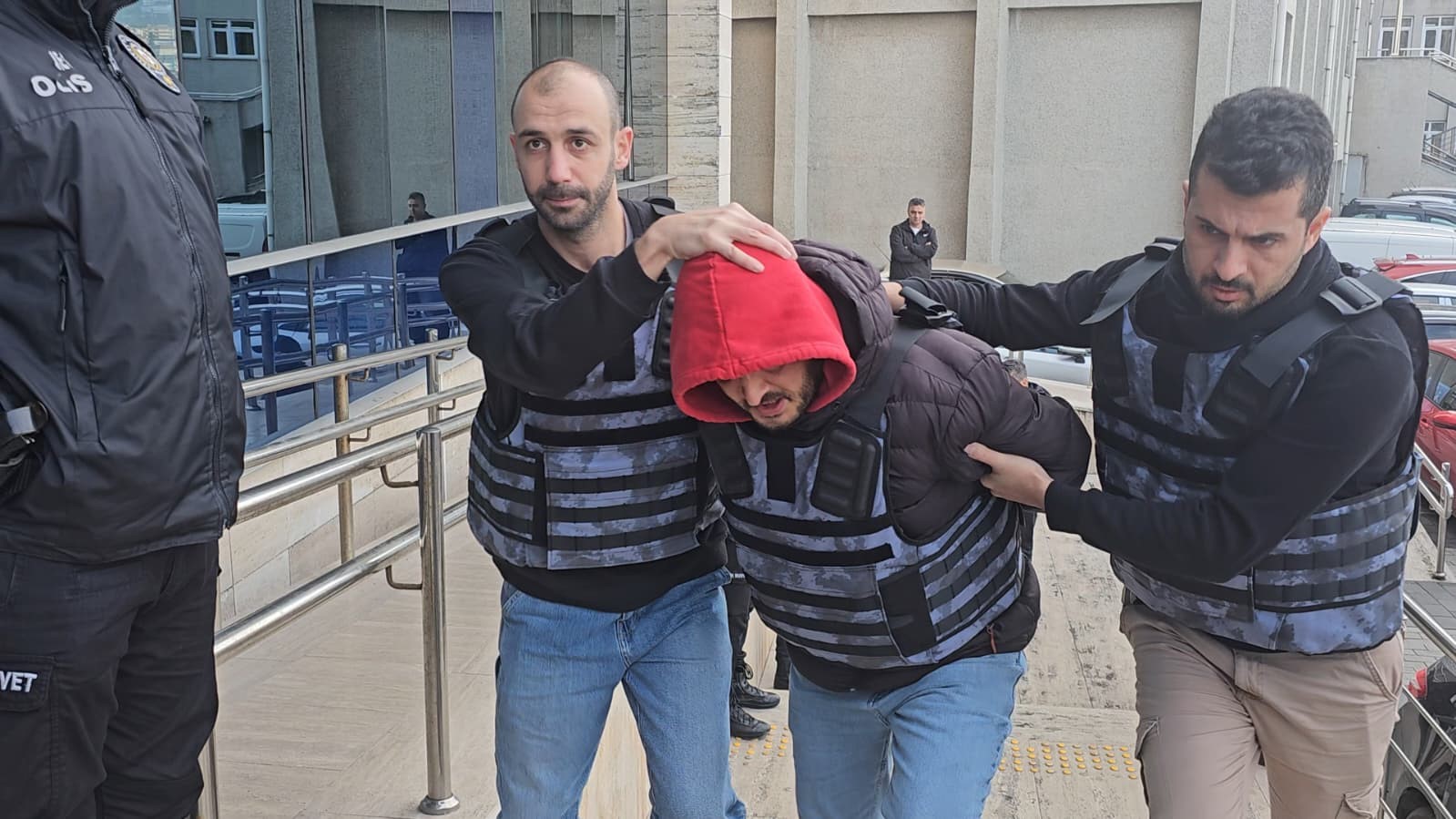 Küfürlü Tartışmada Öldürülmüştü! Zanlı Kendini Savundu '3 Kişi Saldırdı, Yoksa Ölecektim' 4