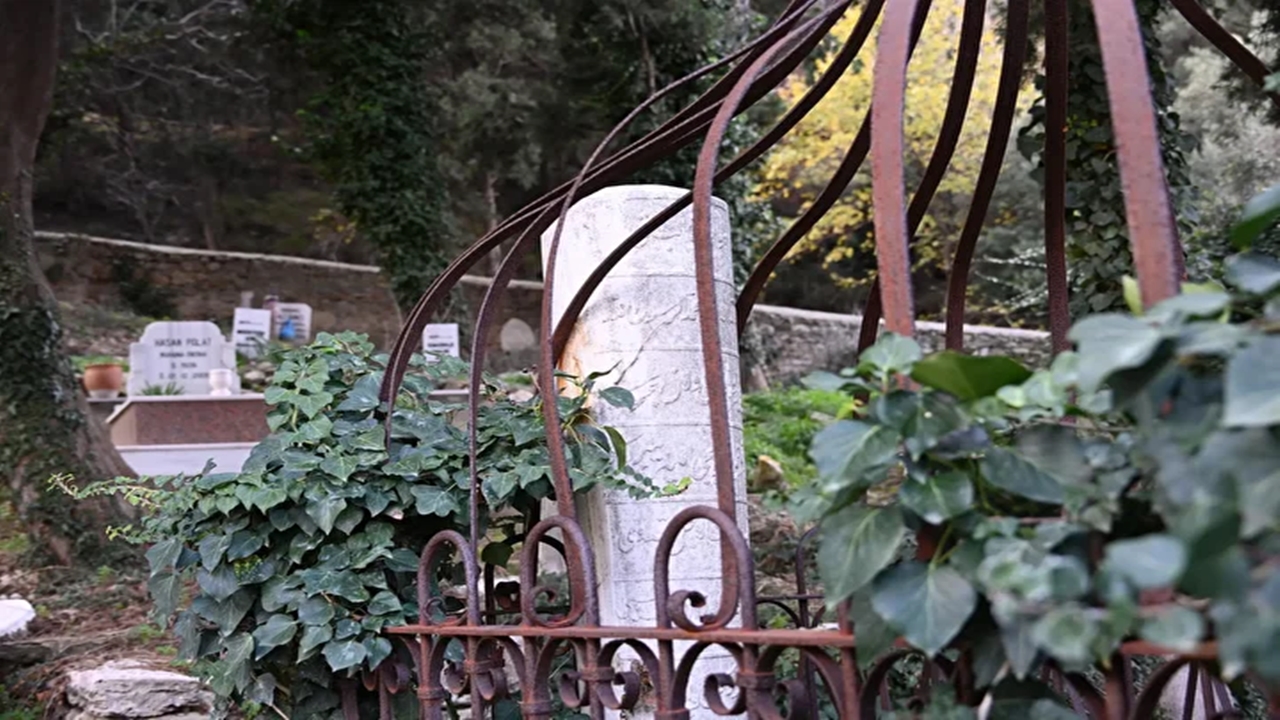 Necip Paşa, Mezarı (2)