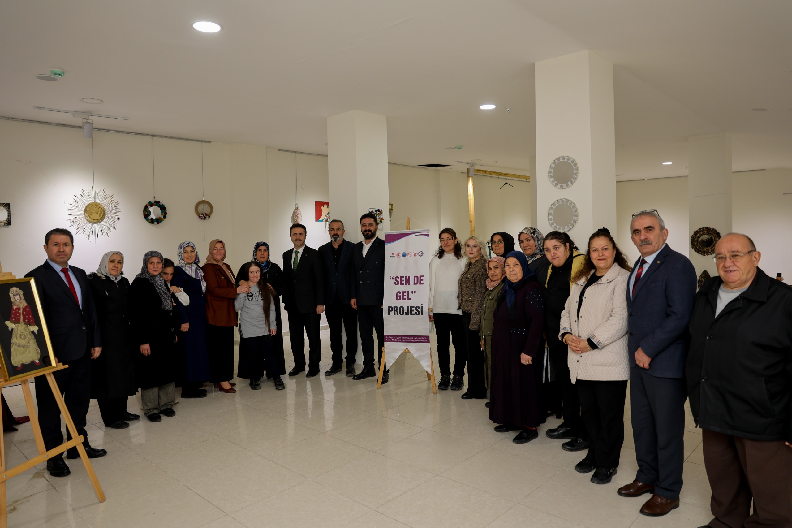 Özel Birey Aileleri Taşköprü’de Atıkları Sanata Dönüştürdü 4