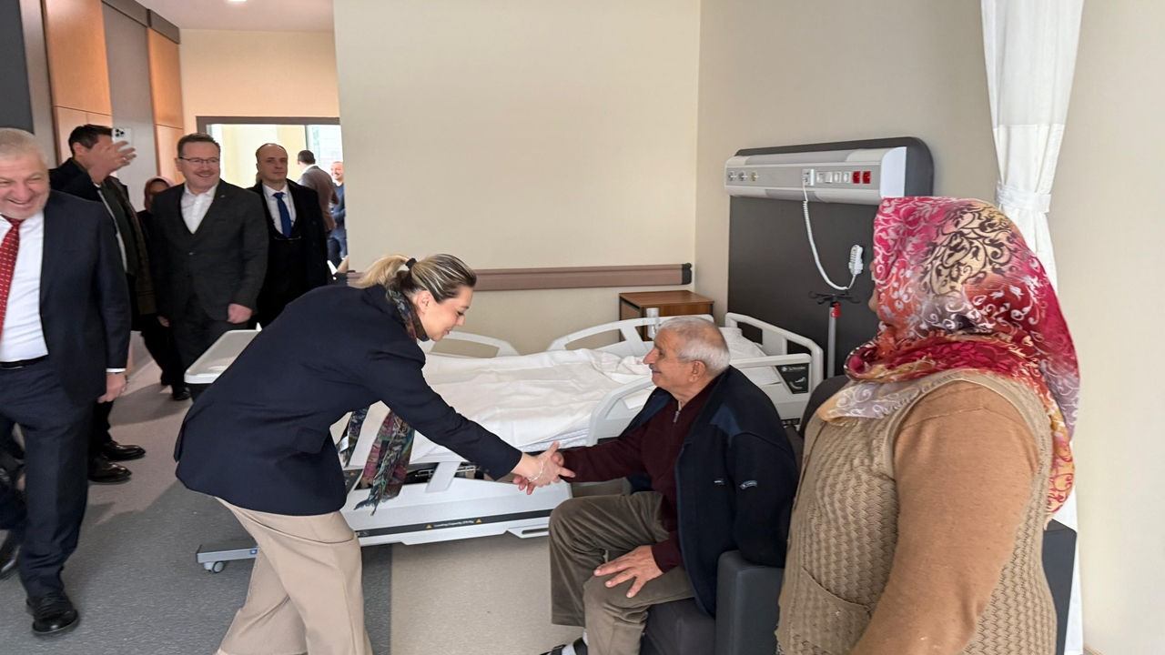 Rehabilitasyon Hastanesi Açıldı (8)