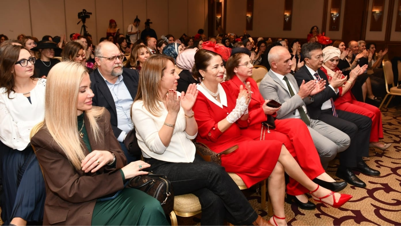 ‘Şapkamla Çağımı Selamlıyorum’ Ödülleri Pera Palace’de Verildi (4)