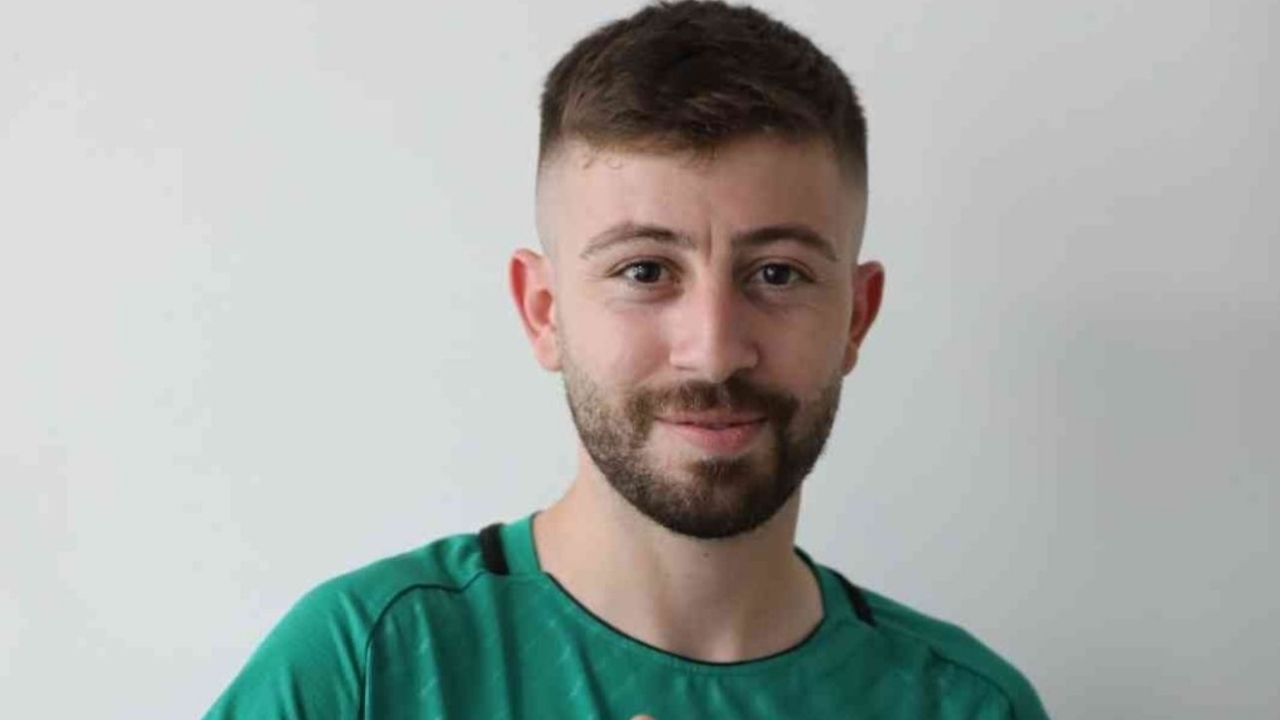 Silahlı Saldırıda Yaralanan Genç Futbolcu Hayatını Kaybetti (3)