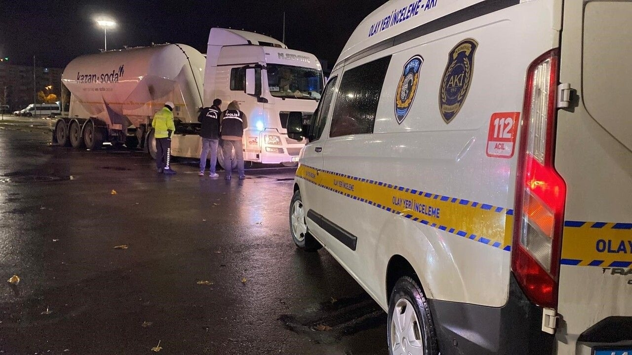 Şüpheli Kaza 60 Yaşındaki Yaya Öldü, Sürücü Çarpmayı Reddetti (2)