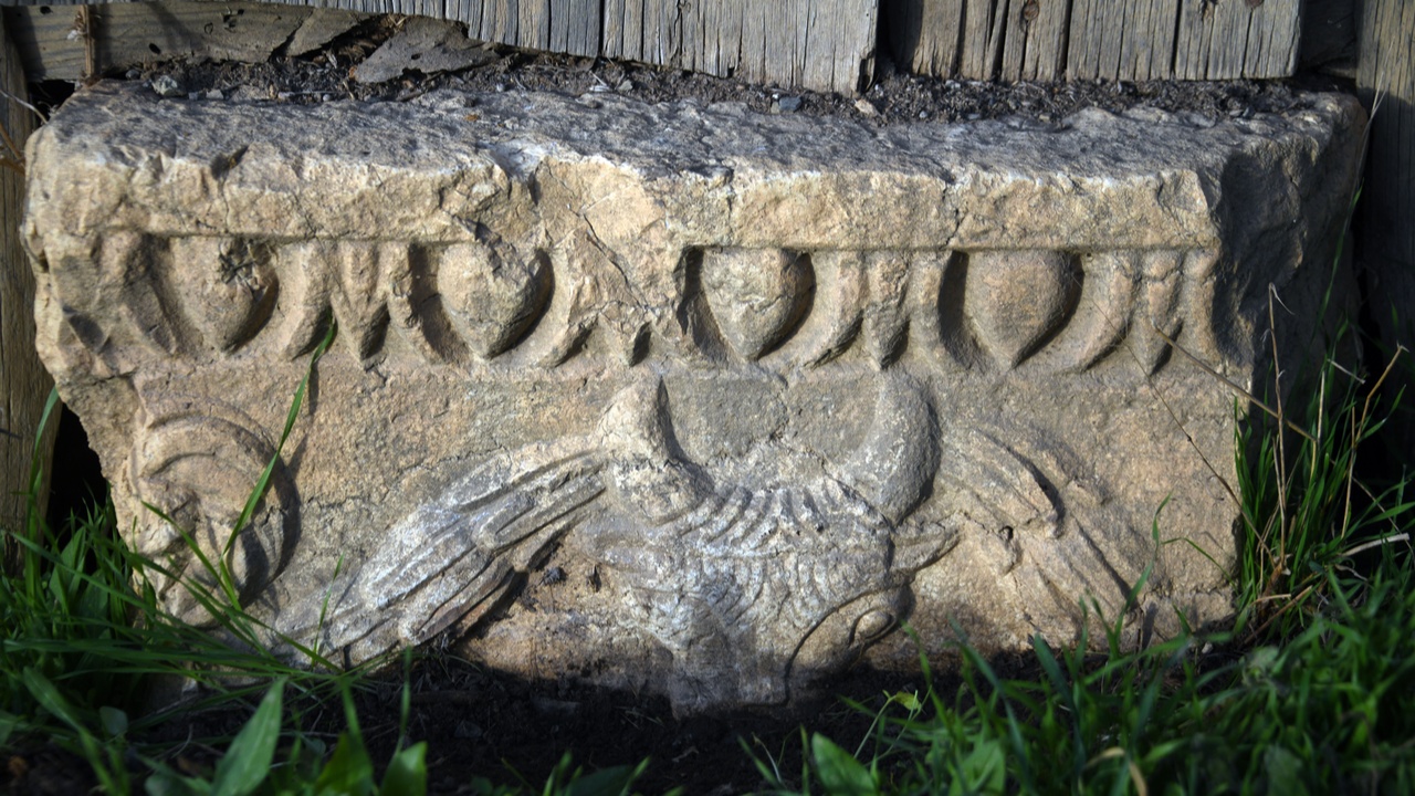 Tarihi Eserler Duvara Monte (5)