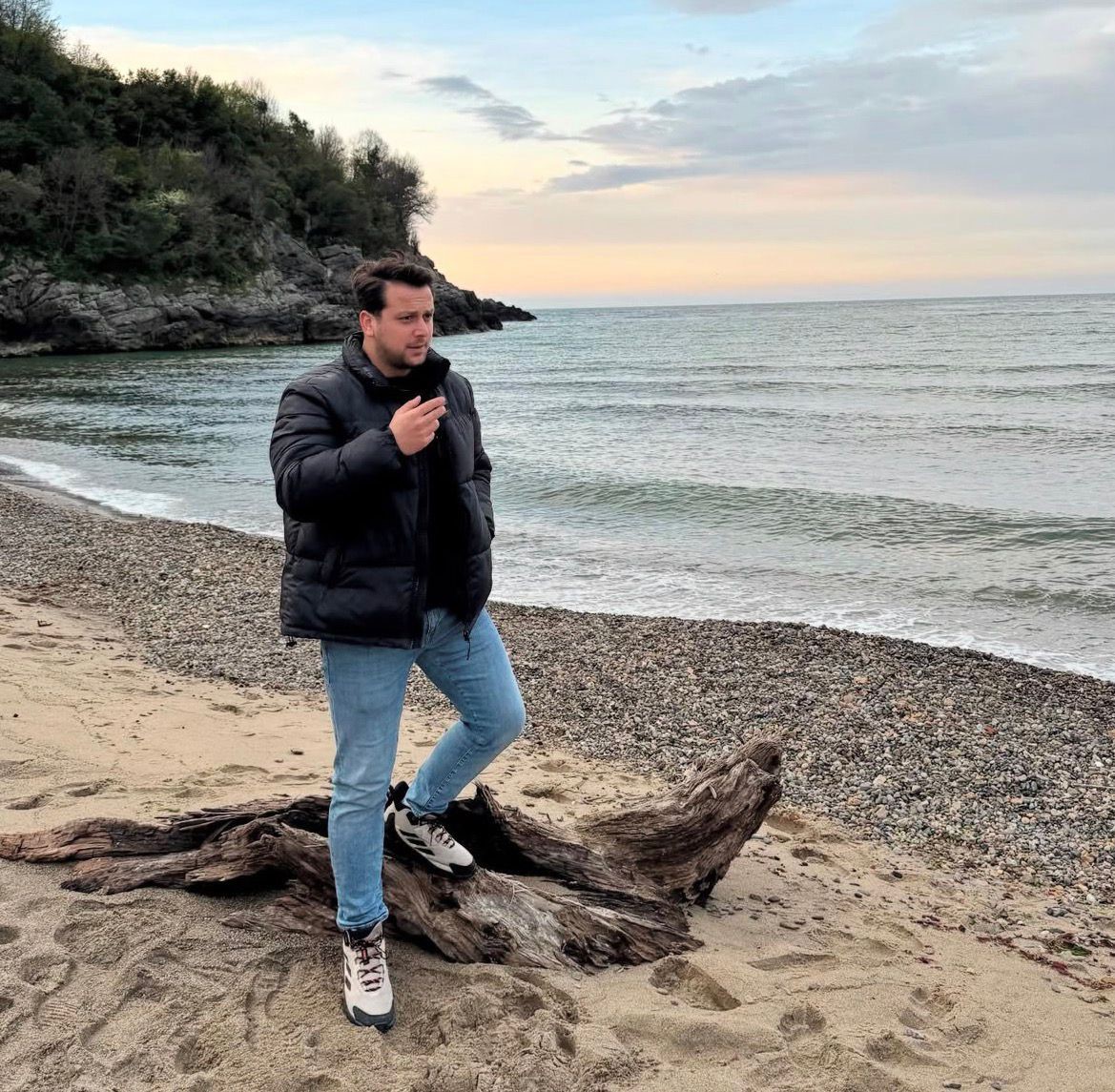 Tartışma Bıçaklı Kavgaya Dönüştü 'Eşime Niye Baktın' Diyen Adamın Canına Kıydı! 4