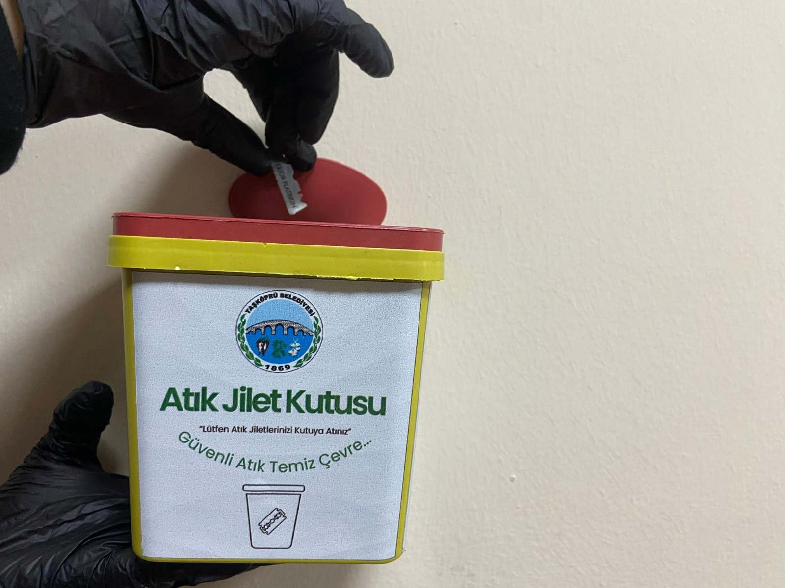 Taşköprü Belediyesi Berber Esnaflarıyla Atık Jilet Toplama Kampanyası Başlattı 12