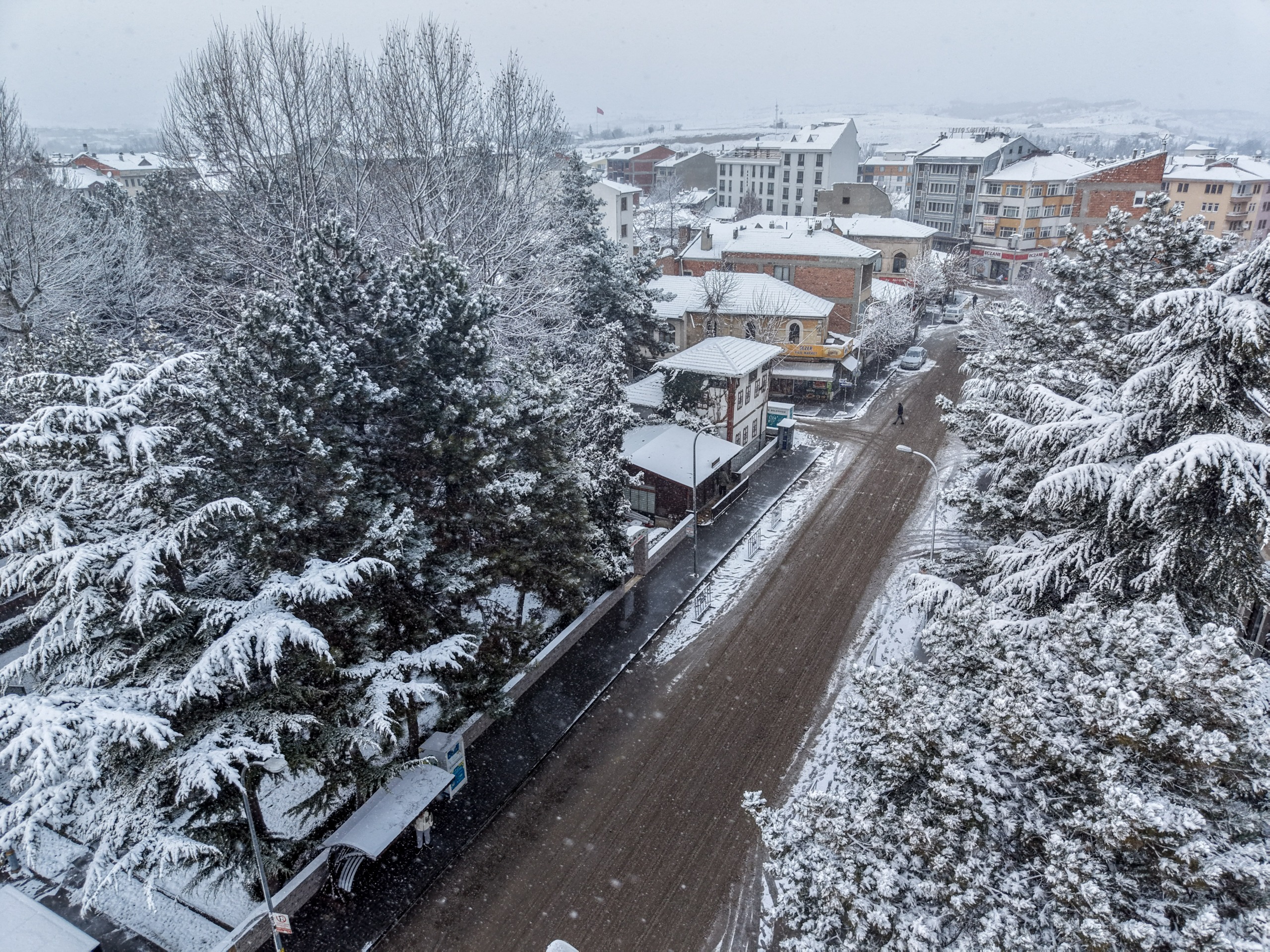 Taşköprü Beyaz Örtüyle Kaplandı 11