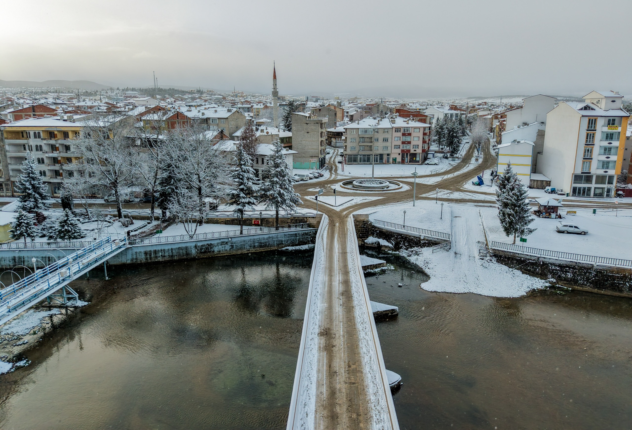 Taşköprü Beyaz Örtüyle Kaplandı 2