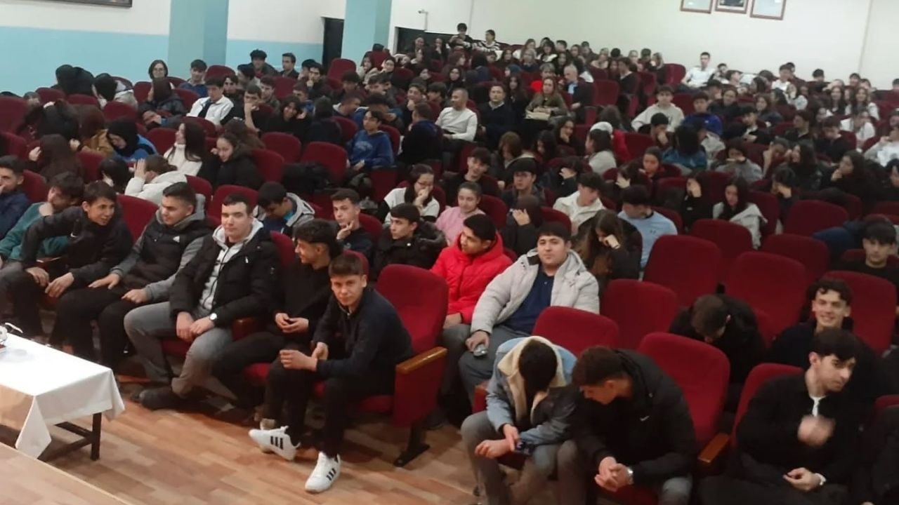 Taşköprü’de 12. Sınıflara Jsga Tanıtımı Salon Doldu (2)