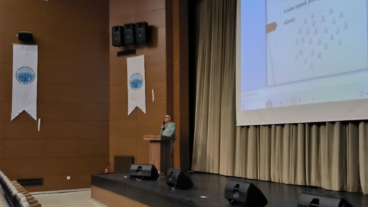 Taşköprü'de Gençlere Ilham Veren Söyleşi (4)