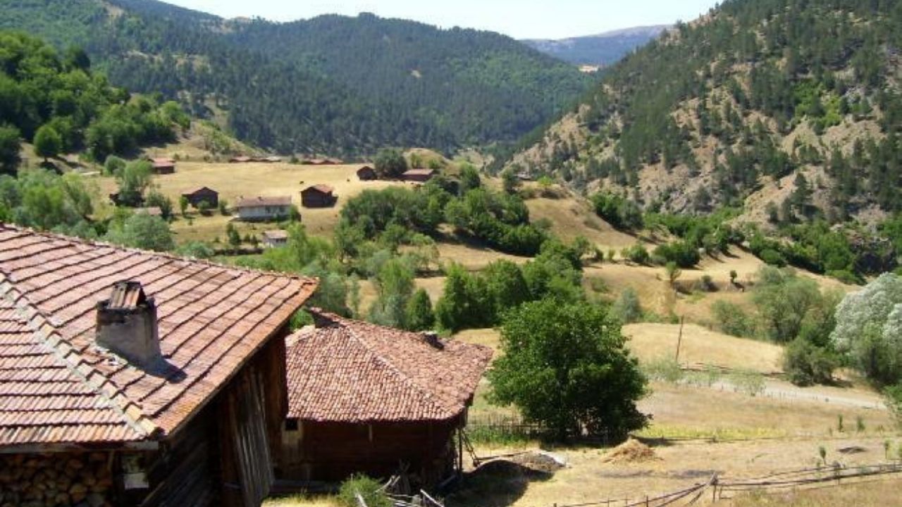 Taşköprü’de Sınır Köyünde Mezarlık Kararı Uygulama Değişti (2)