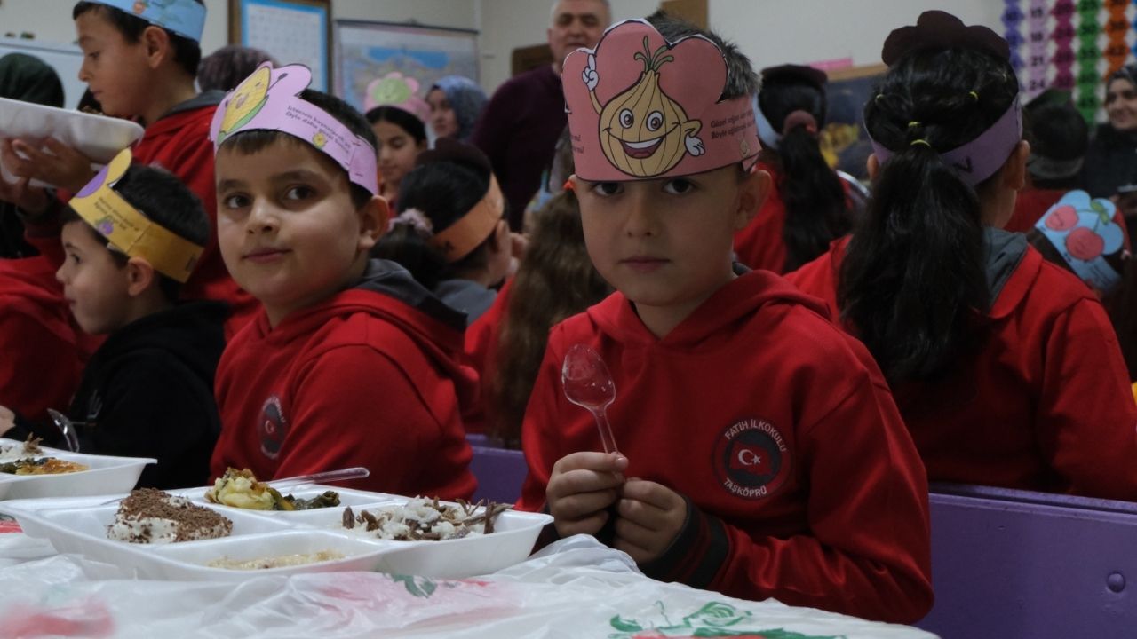 Taşköprü’de Yerli Malı Dersi Miniklerden Büyük Mesaj (2)