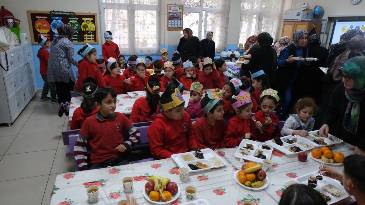 Taşköprü’de Yerli Malı Dersi Miniklerden Büyük Mesaj (6)