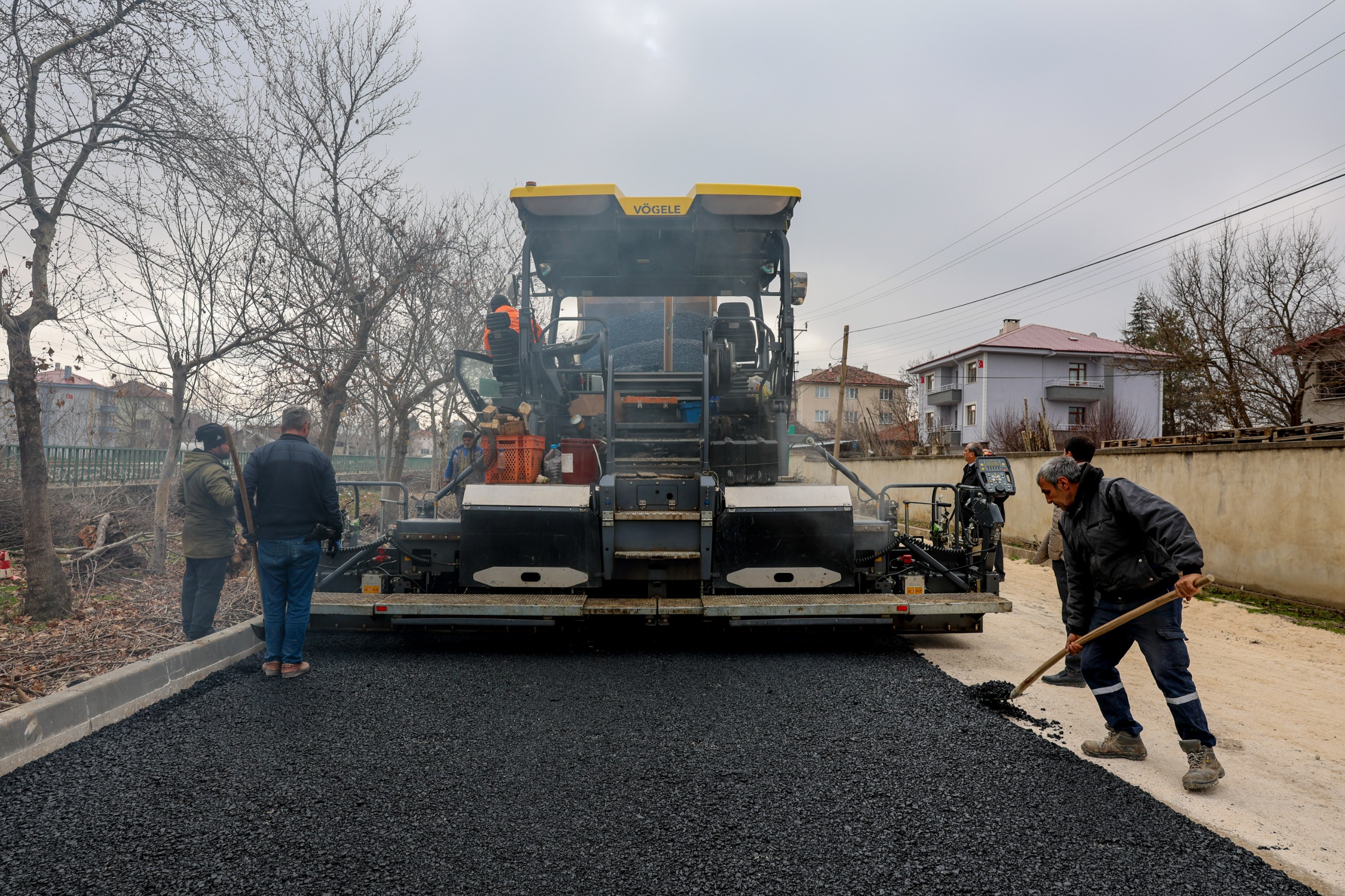 Taşköprü'nün Mahallesinde Sıcak Asfalt Çalışması Başladı 14