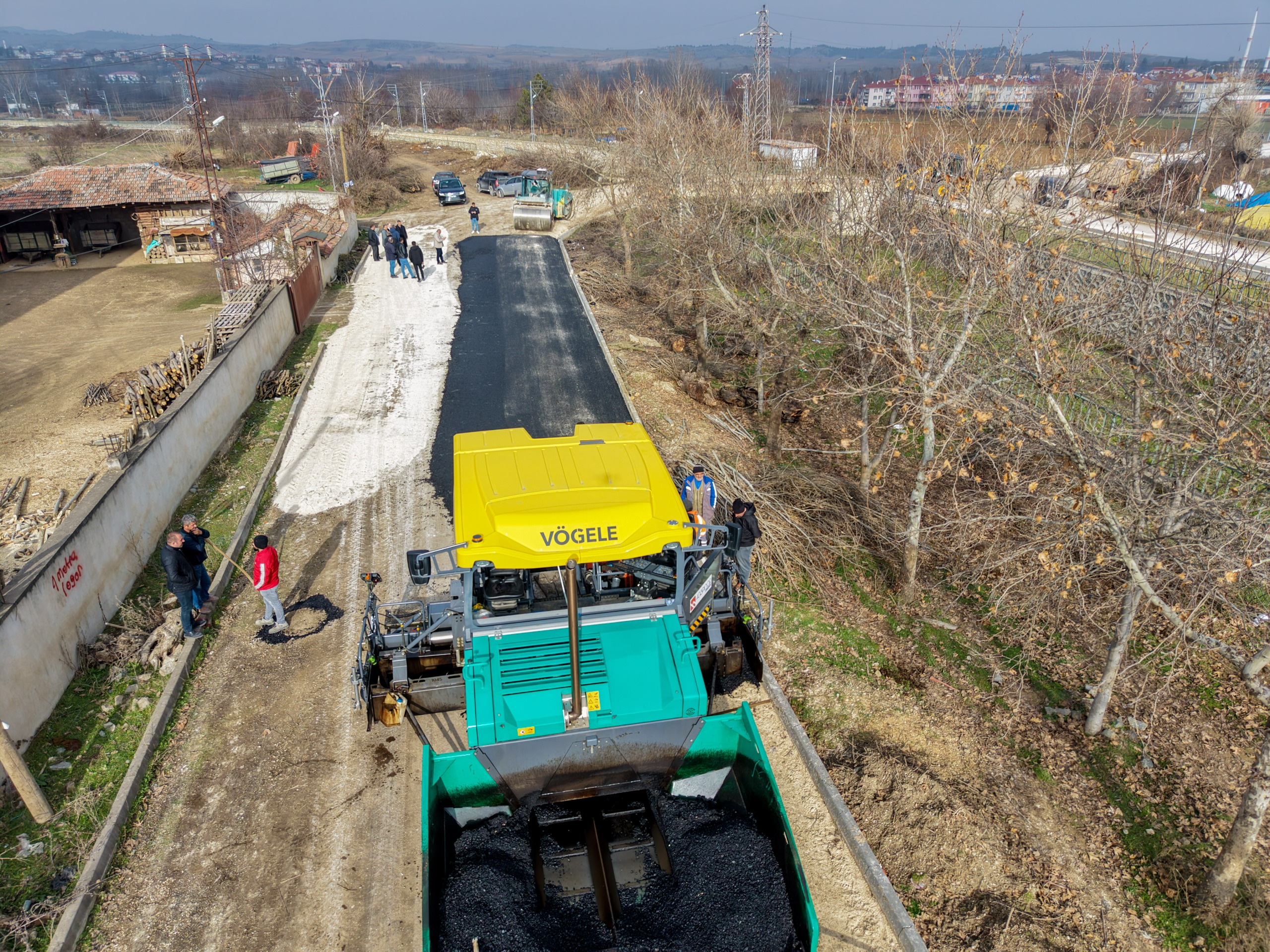 Taşköprü'nün Mahallesinde Sıcak Asfalt Çalışması Başladı 8