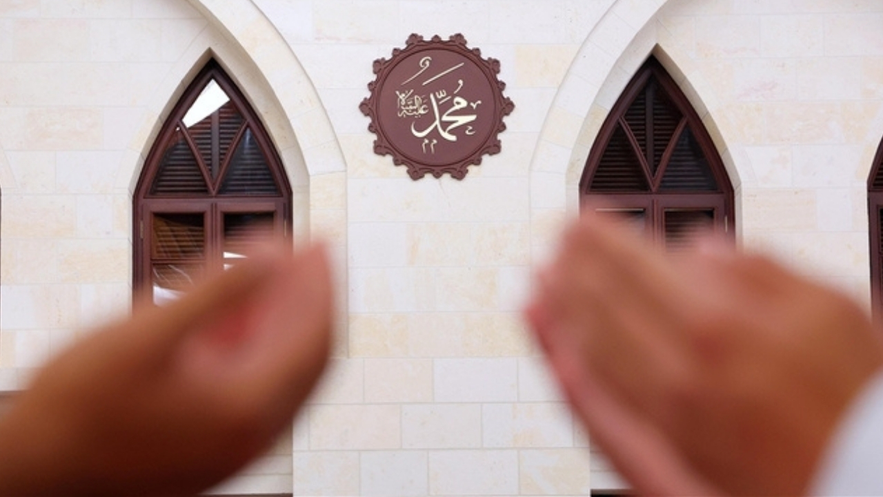 Üç Aylar Kapısı Açıldı Recep Ayı Ilk Gecesi Ne Yapılır, Hangi Dualar Okunur (2)