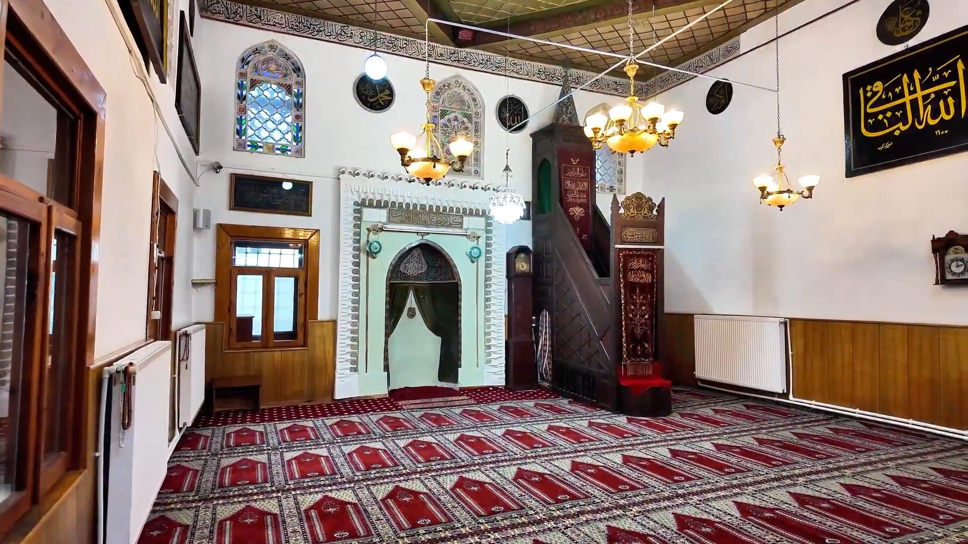 Vali Meftun Dallı Paylaştı Kastamonu'nun Tarihi Camisi Göz Kamaştırıyor 6