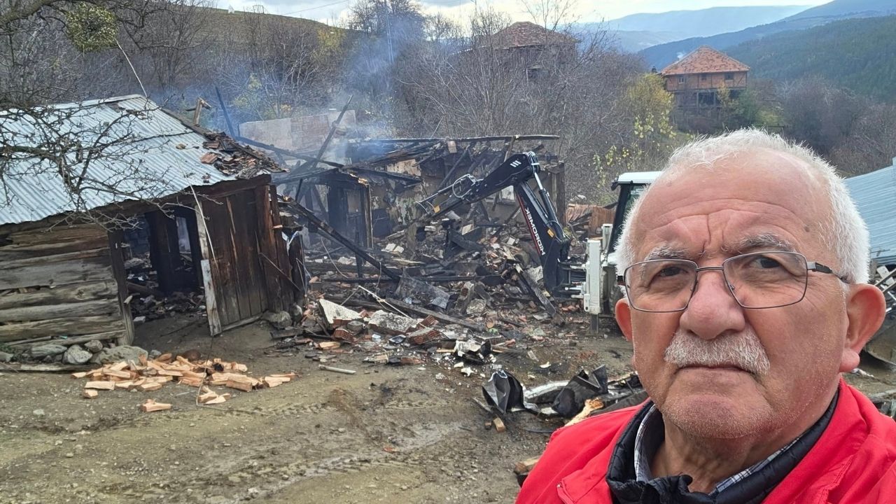 Yangının Ardından Kızılay Sahada Taşköprü’de Yaralar Sarılıyor (2)