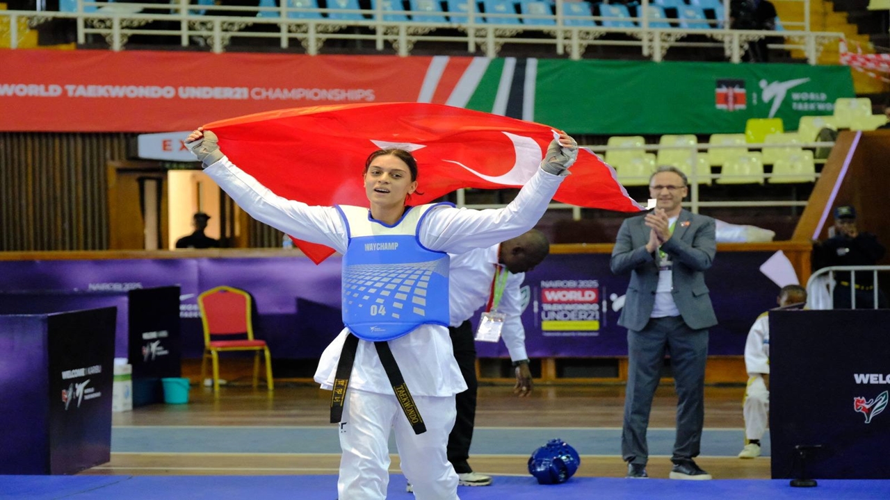 Zehra Begüm Kavukcuoğlu (2)